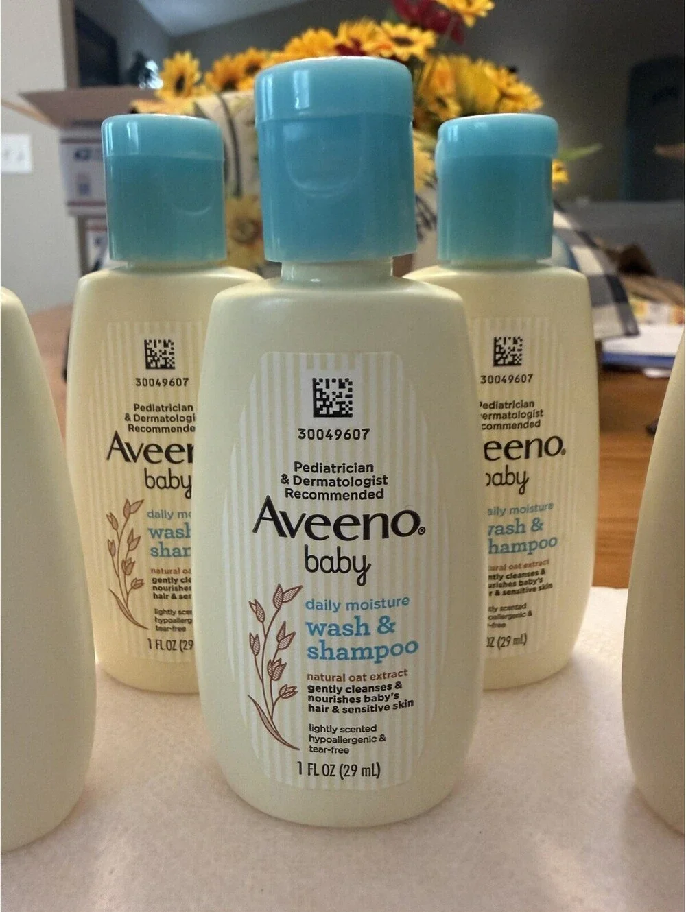 6x 1 Ounces AVeeno Baby Daily Moisture Wash And Shampoo